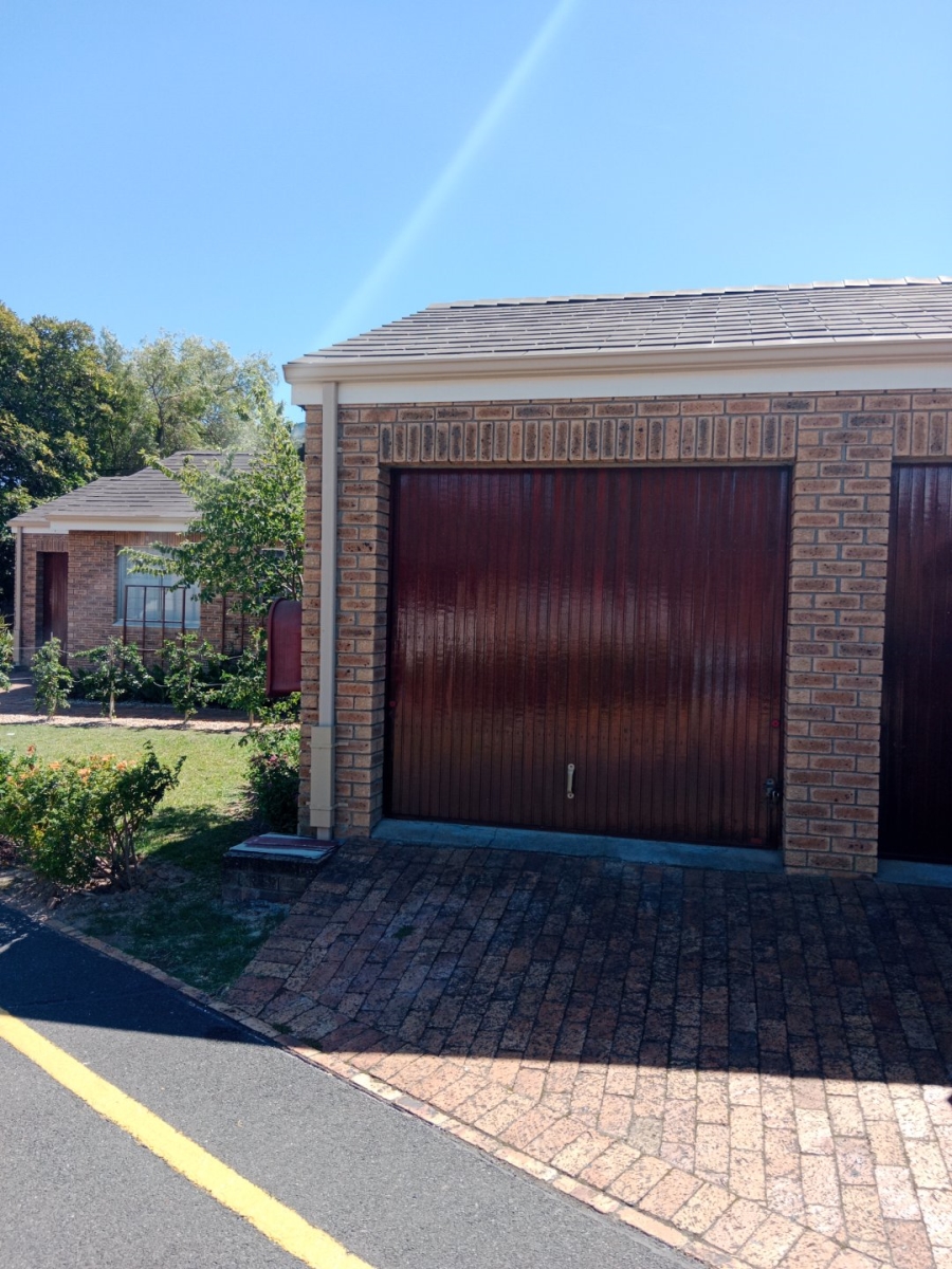To Let 2 Bedroom Property for Rent in La Colline Western Cape